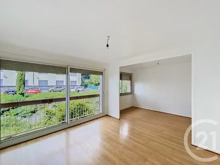 location appartement 4 pièces 68m² clermont ferrand 63000