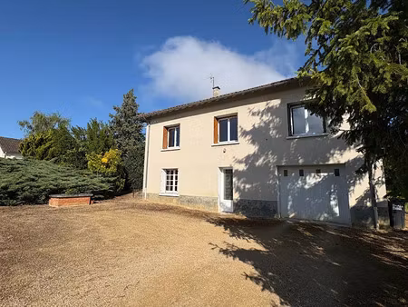 vente maison 5 pièces 80 m² à mirebeau (86110)  132 000 €