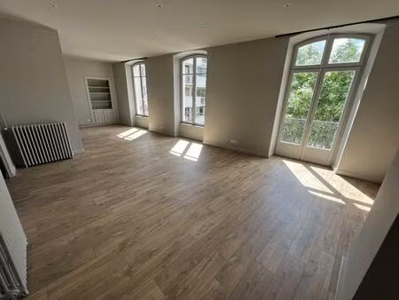location appartement 6 pièces 177m² clermont ferrand 63000