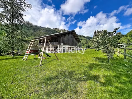maison 4 pièces - 313 m²