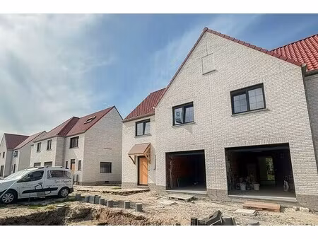 rustige gelegen halfopen nieuwbouwwoningen in de haan