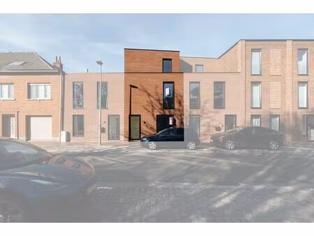 hectaar bouwt 3 nieuwbouwwoningen in het centrum van kortrijk