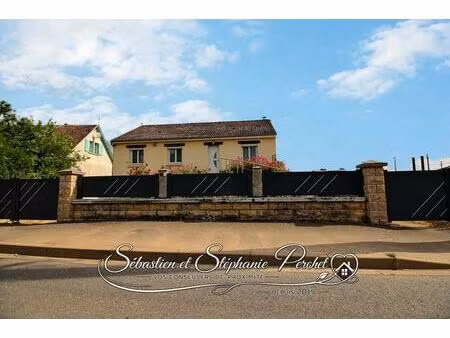exclusivité - maison sur sous-sol - 88 m² - 3 chambres - terrain clos de 824 m² - vue déga