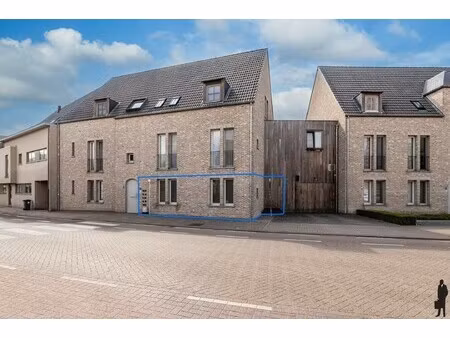 instapklaar 2 slpk. appartement met zuidwest gerichte tuin te vlimmeren