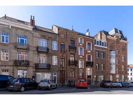 maison unifamilale avec 5 chambres