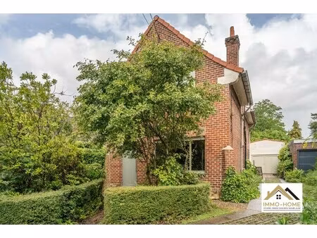 instapklare woning met ruime tuin op topligging