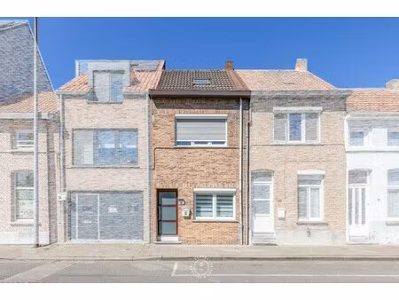 instapklare woning met 3 slaapkamers op centrale ligging in temse