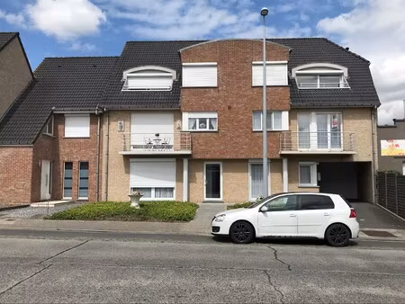 zonrijk  ruim appartement met 1 slaapkamer en garage!