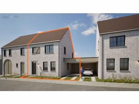 ruime nieuwbouwwoning met carport en tuin