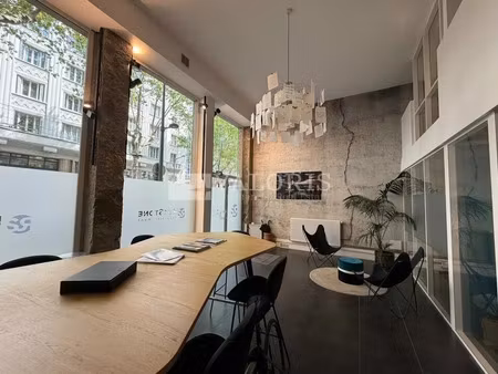 location bureau 230 m² à lyon 3 (69003)