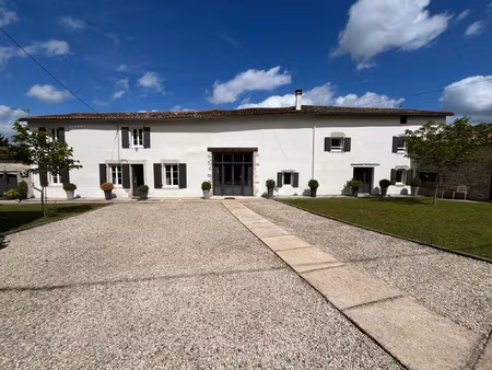 maison de charme dans ancien corps de ferme