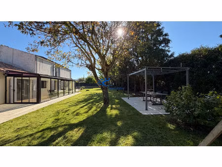 dompierre sur mer maison type longere 5 chambres jardin garage + appartement t2
