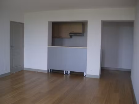appartement saintes 3 pièce(s) 75.30 m2