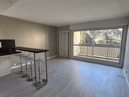 location appartement 2 pièces 45m² talence 33400