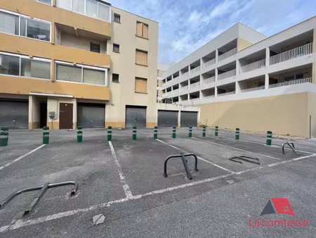 location parking aubagne 13400
