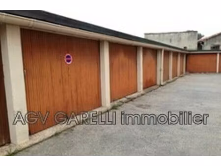 location parking toulon 83200