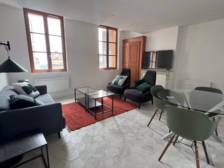 location appartement 2 pièces 44m² grasse 06130