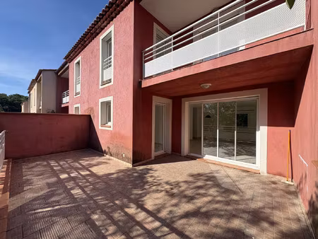 location maison 4 pièces 89 m² à aubagne (13400)