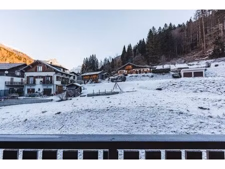 joli duplex situé au cœur de l’authentique village de sixt-fer-à-cheval.