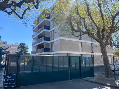 parking à louer - avignon (84) - 77€