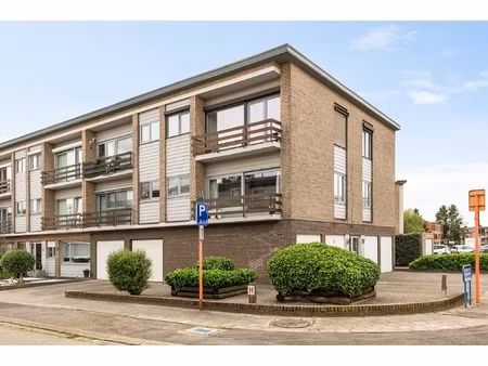 appartement te koop in kapellen met 2 slaapkamers