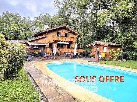 chalet 110 m² - 3 chambres - piscine et annexes