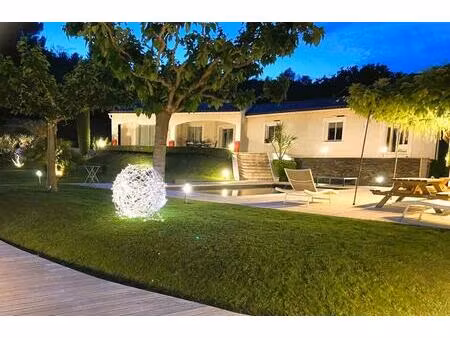 villa d'architecte 6 pièce(s) 230 m2
