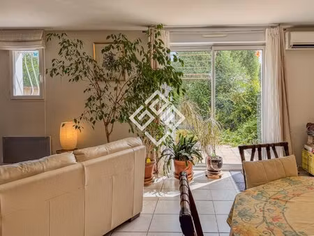 jade- maison avec jardin dans narbonne