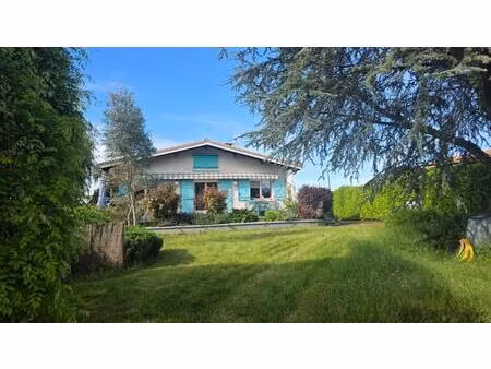 maison à la campagne 72 m2 avec pisicne