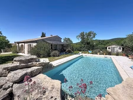 à 5 minutes de vaison-la-romaine villa de plain-pied avec studio indépendant  piscine et..