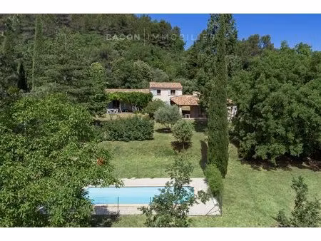 maison avec vue exceptionnelle sur le luberon