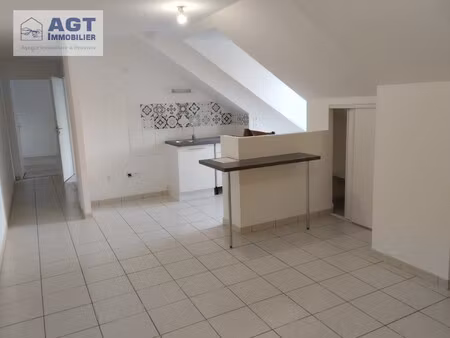 location appartement 2 pièces 42m² beauvais 60000