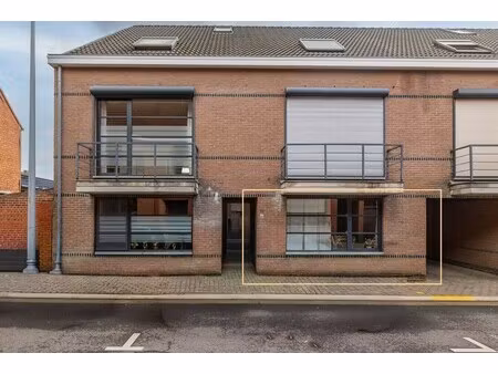 gelijkvloers appartement met twee slaapkamers en autostaanplaats