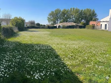 vente terrain 618 m² saint-laurent-de-la-prée (17450)