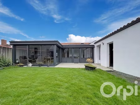 vente maison 4 pièces 118.86 m² à chateauneuf (85710)  264 000 €