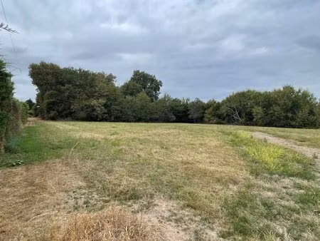 terrain à bâtir à saint-félix-de-foncaude (33540)