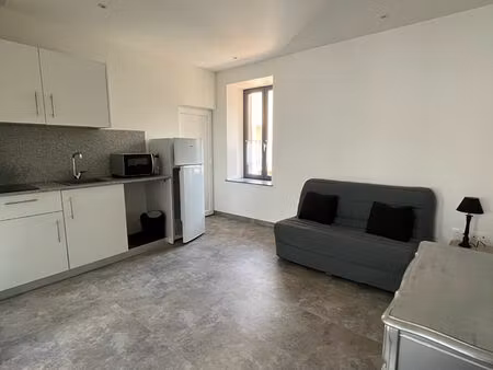 studio meublé d'env.25m²
