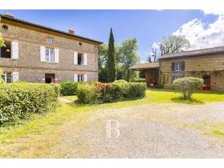 maison de luxe 8 chambres en vente à poucharramet  france