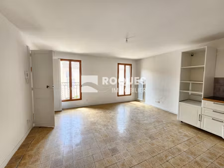 lodeve centre  appartement de type t3 !