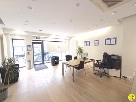 en vente local commercial 81 m² – 159 000 € |arras