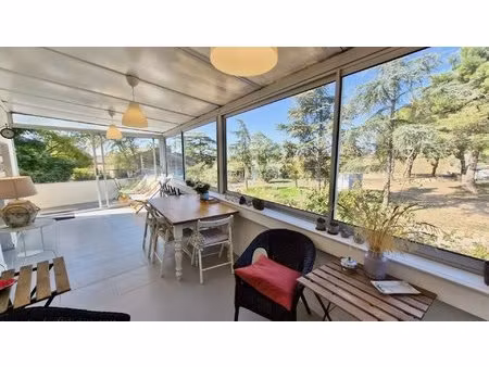 maison indépendante atypique de 3 chambres avec jardin  terrasse et possibilité de créer u