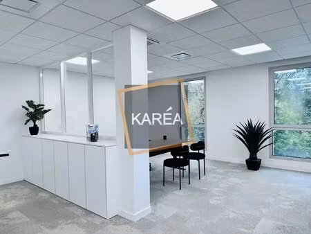 location bureaux 83 m²