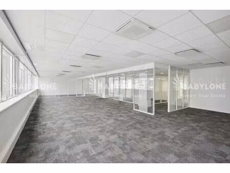 location bureaux 581 m²