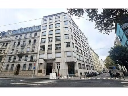 location bureaux 200 m² à 492 m²