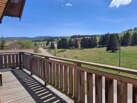 lajoux : chalet avec vue sur les monts jura
