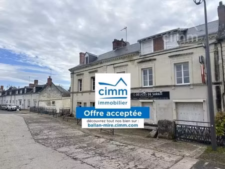 immeuble local professionnel et 6 appartements et une dépendance 350m2
