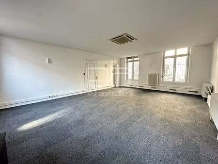 location bureaux 185 m²
