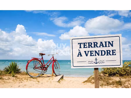 terrain à vendre à la flotte  un écrin de poésie en bord de mer