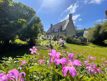 maison en pierre du xviie siècle ? 116 m² sur 2 765 m² de terrain à brandivy