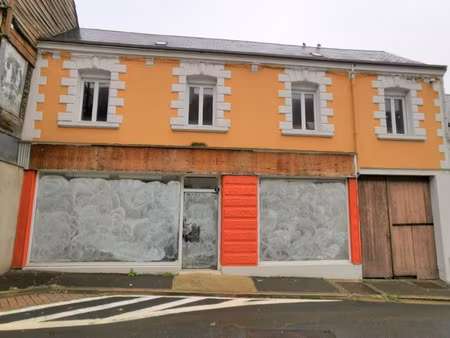 local professionnel à vendre besse sur braye 7 pièce(s) 242m2 60 000€